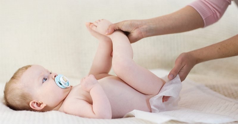 10 Ways How to Change A Diaper without Waking A Baby