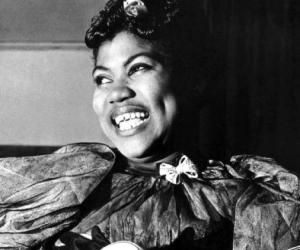 Sister Rosetta Tharpe Biography, Birthday. Awards & Facts About Sister ...